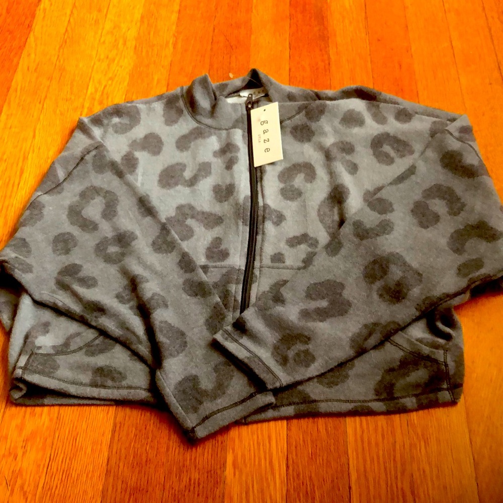 Womens cropped Fleece top